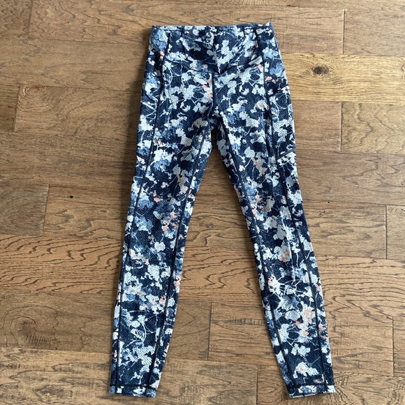 Lululemon Leggings - Picture 2 of 5